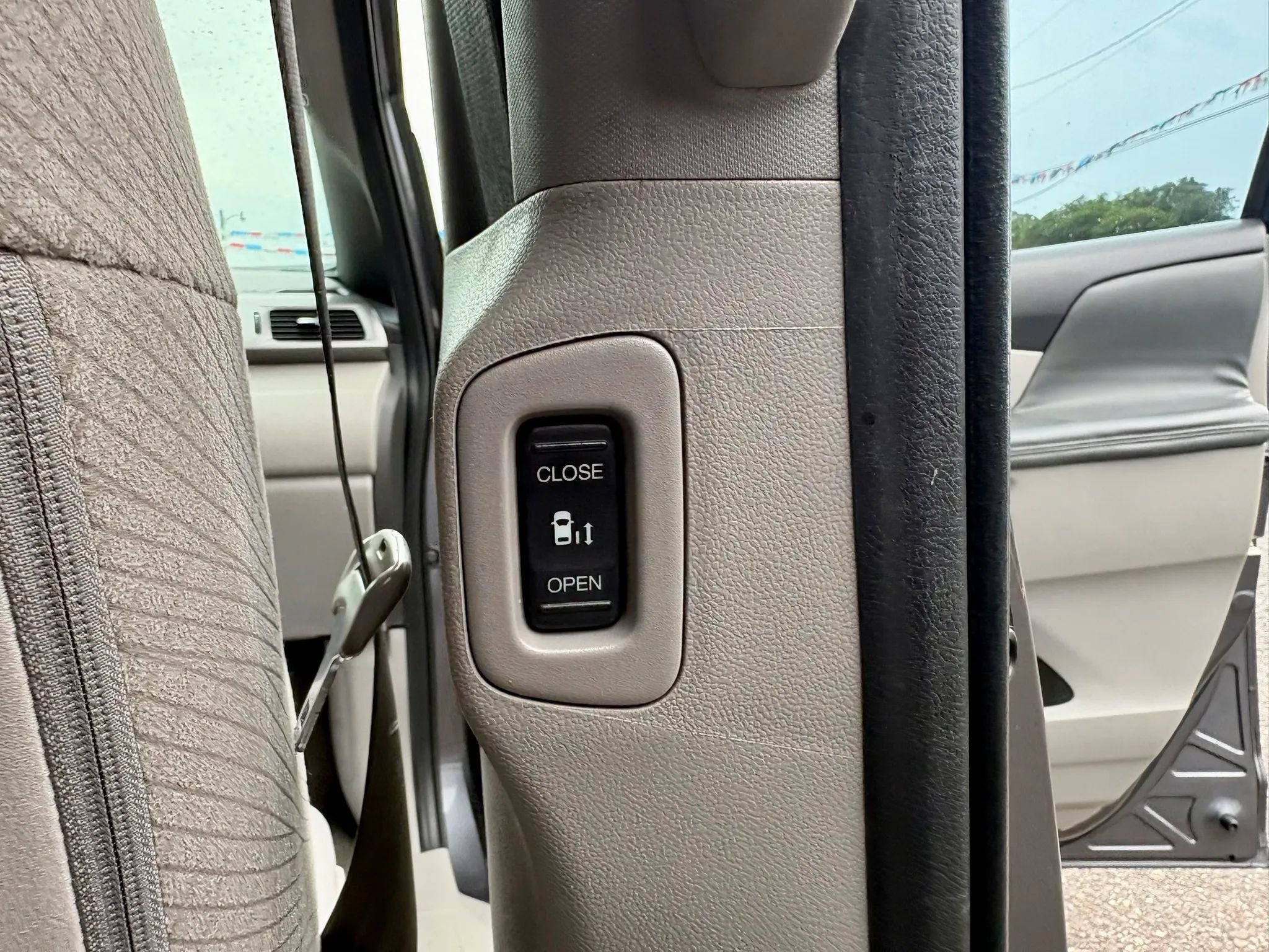 Used 2016 Honda Odyssey EX image 13