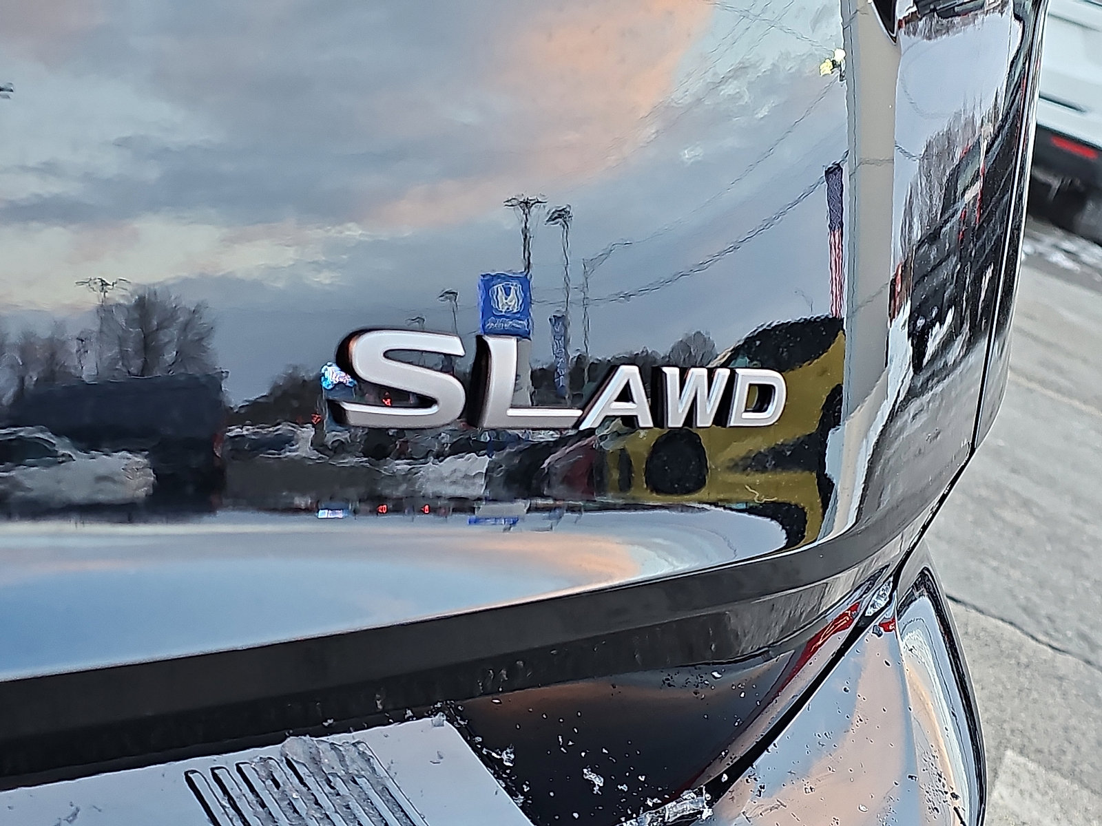 Certified 2025 Nissan Rogue SL w/ Tech Package image 34