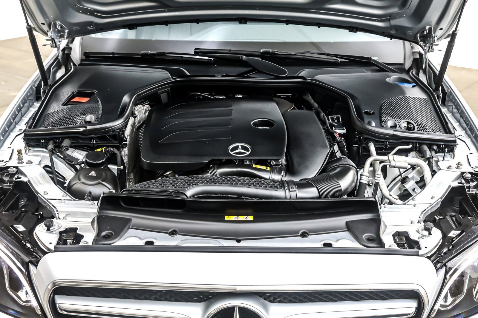 Used 2020 Mercedes-Benz E 350 Sedan image 12