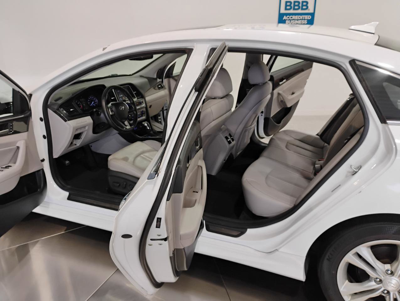 Used 2018 Hyundai Sonata Limited image 6