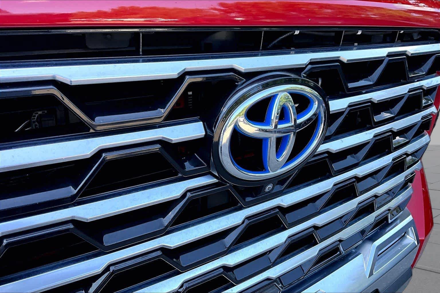 Certified 2023 Toyota Tundra Capstone AWD/4WD image 29