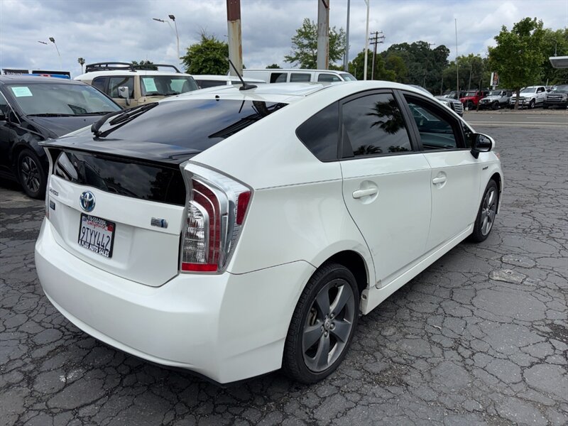Used 2013 Toyota Prius Persona Series FWD image 4