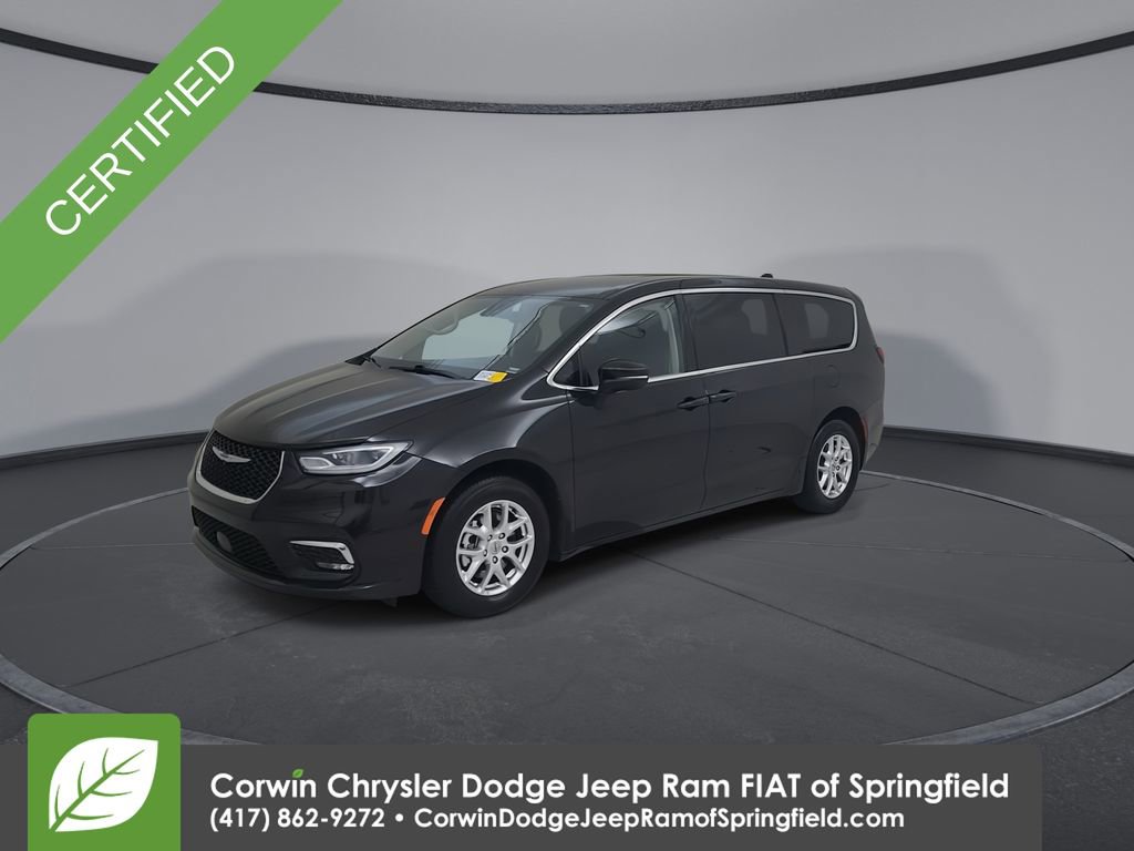 Certified 2023 Chrysler Pacifica Touring-L FWD image 7