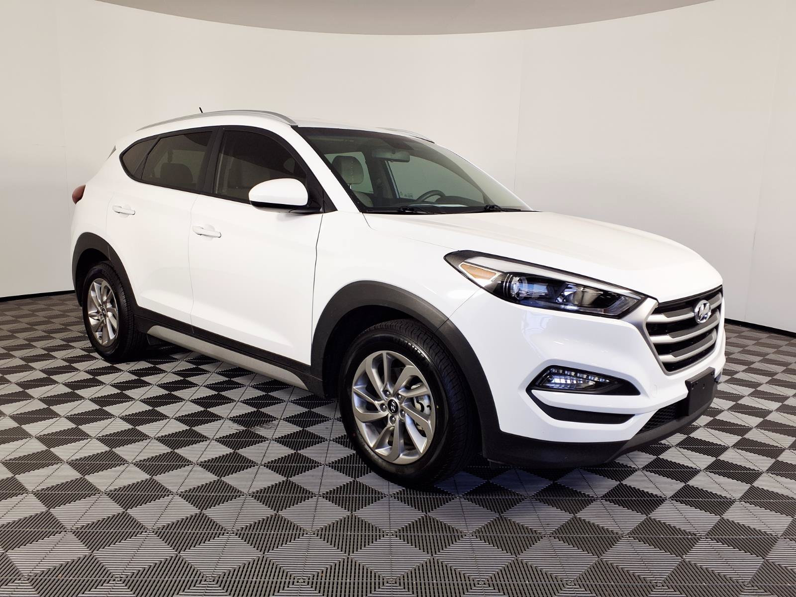 Used 2017 Hyundai Tucson SE FWD image 3