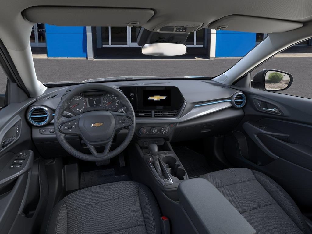 New 2026 Chevrolet Trax LS w/ LS Convenience Package FWD image 15