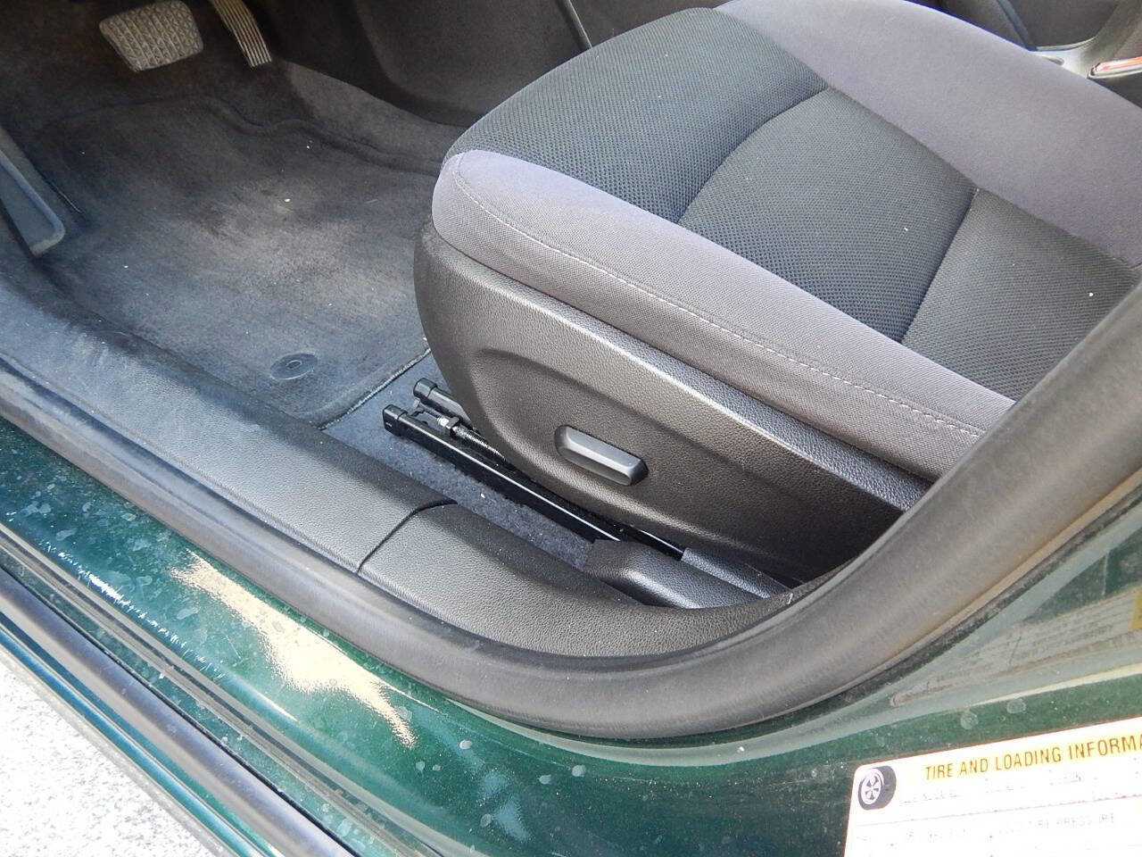 Used 2014 Chevrolet Cruze LT w/ All-Star Edition image 28