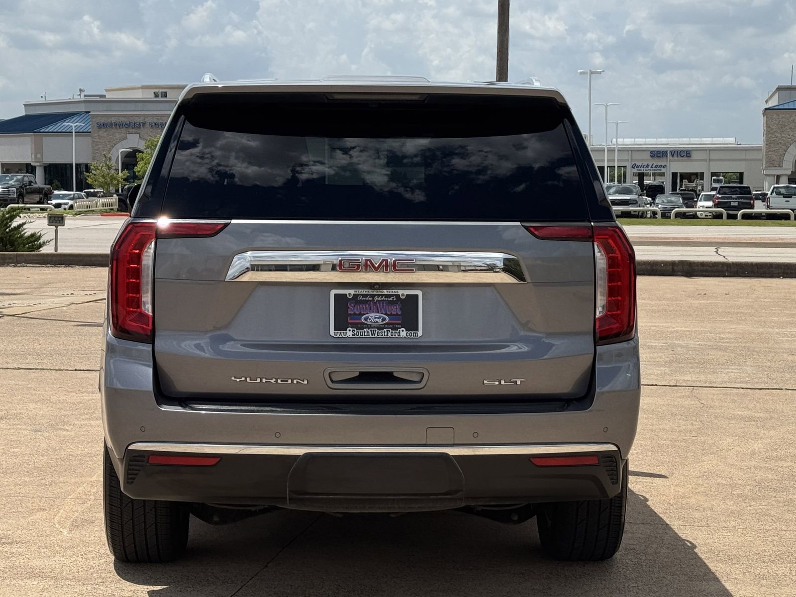 Used 2021 GMC Yukon SLT w/ SLT Luxury Plus Package RWD image 5