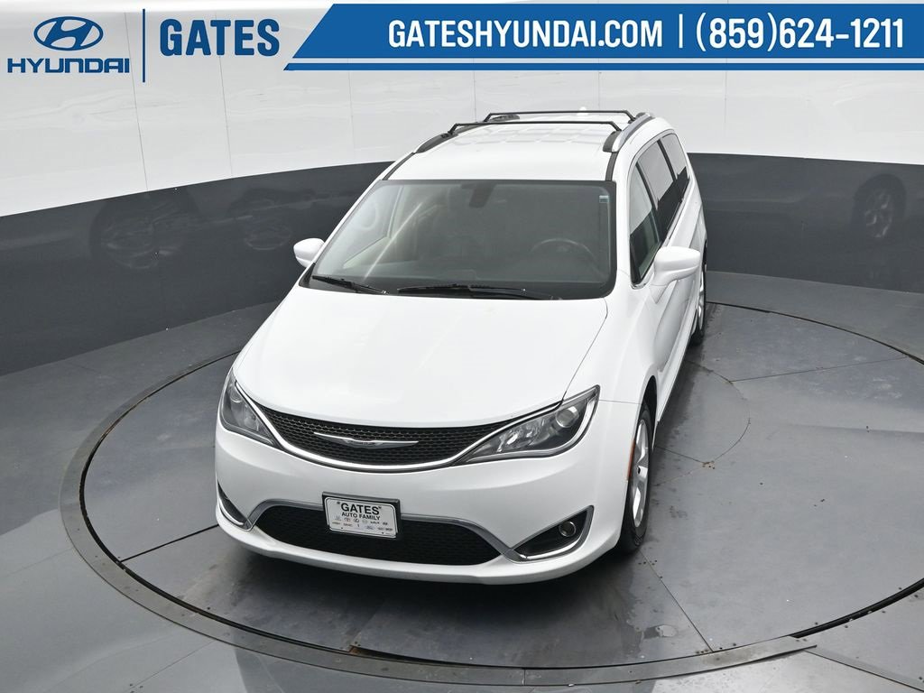 Used 2017 Chrysler Pacifica Touring-L Plus image 80