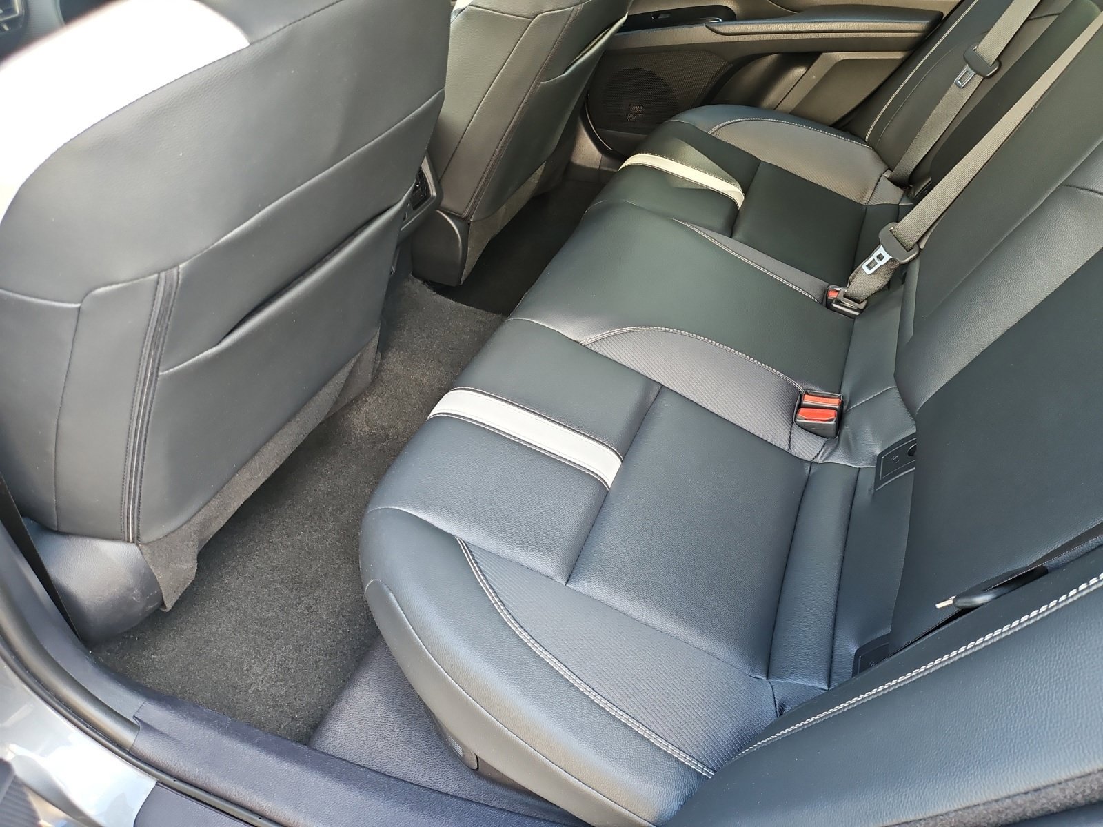 Used 2025 Toyota Camry SE FWD image 30