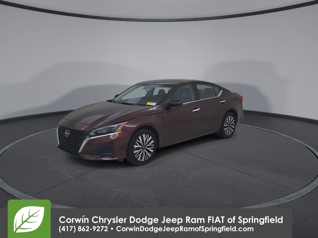 Used 2025 Nissan Altima 2.5 SV AWD/4WD image 7