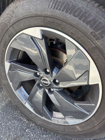 Certified 2024 Nissan Rogue SV FWD image 7