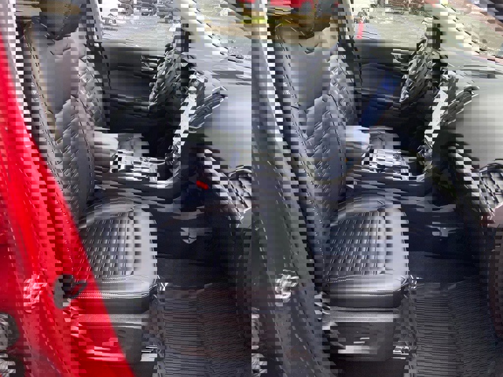 Used 2024 Ford Edge SEL w/ Convenience Package image 24