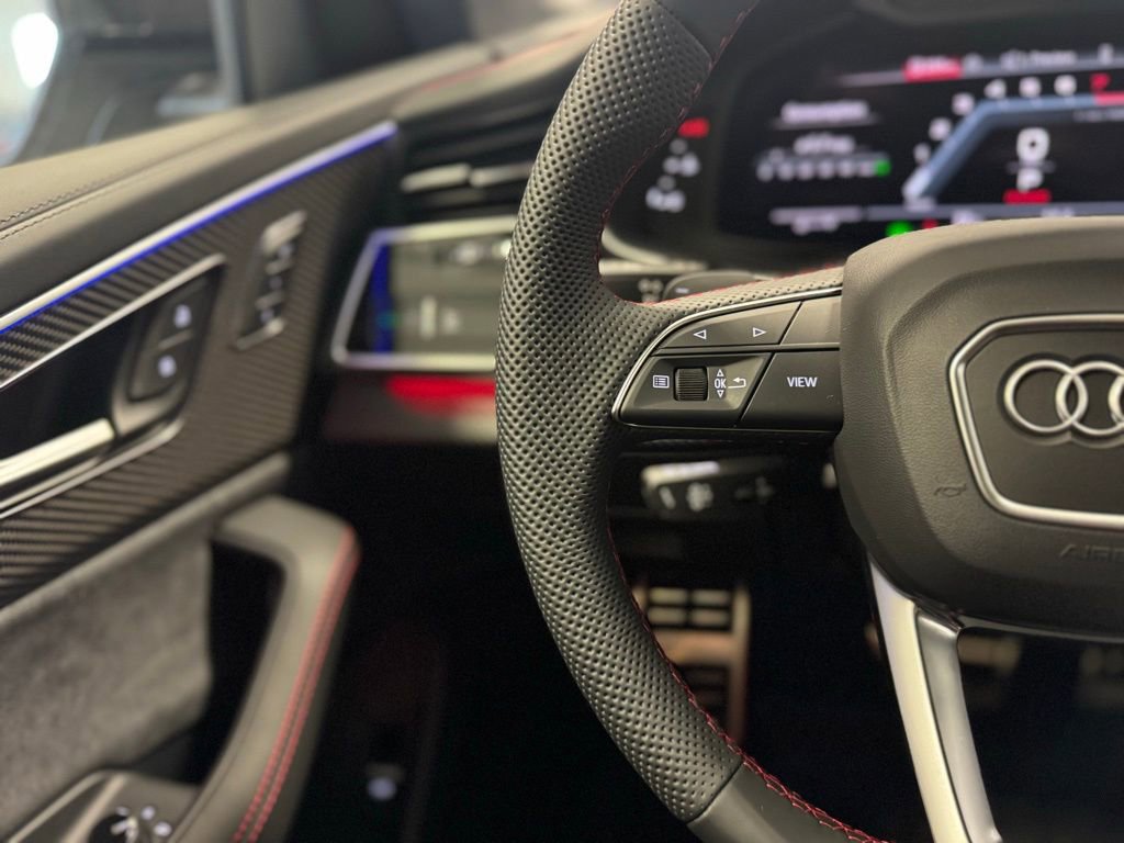 New 2026 Audi SQ8 Prestige image 16