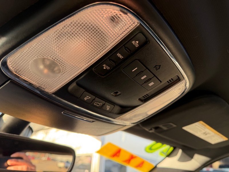 Used 2020 Jeep Grand Cherokee Limited image 7