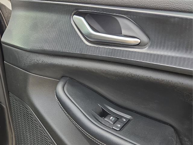 Used 2023 Jeep Grand Cherokee Altitude image 14