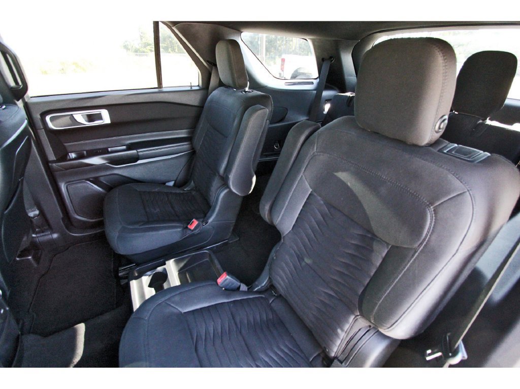Used 2020 Ford Explorer XLT RWD image 14