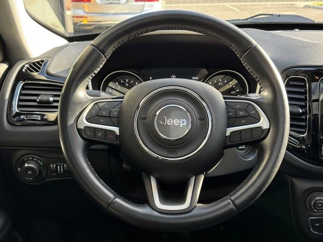 Used 2020 Jeep Compass Latitude image 27