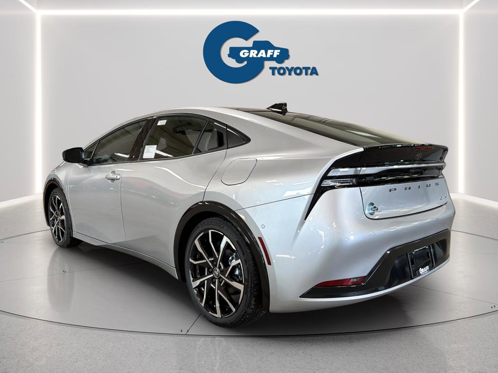 New 2026 Toyota Prius Plug-In Hybrid image 9