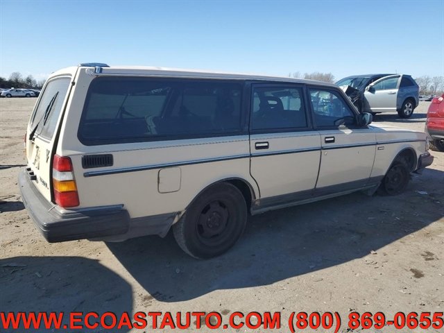 Used 1989 Volvo 240 DL image 3