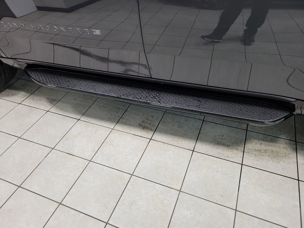 New 2026 Jeep Grand Wagoneer 4WD image 13