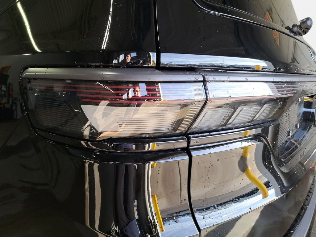 New 2026 Jeep Grand Wagoneer Limited AWD/4WD image 33