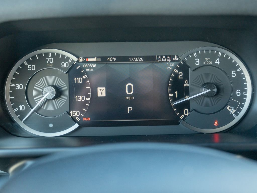 Used 2023 Land Rover Defender 110 X-Dynamic SE image 14