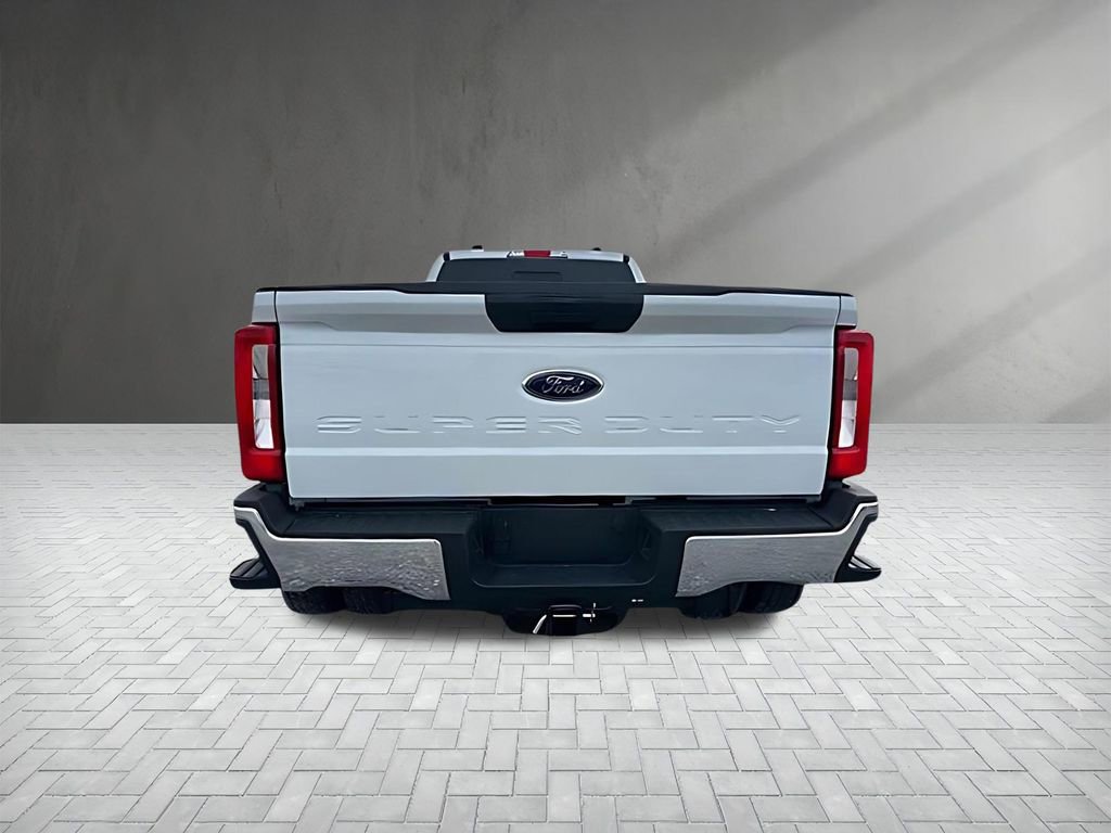 New 2026 Ford F450 XL w/ XL Driver Assist Package AWD/4WD image 4