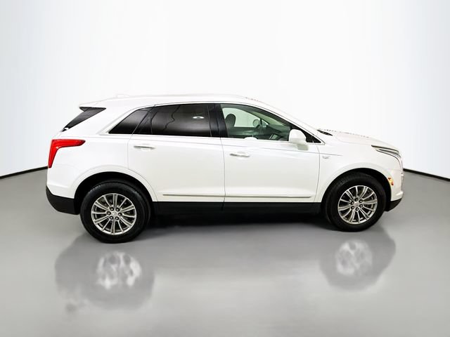 Used 2018 Cadillac XT5 Luxury w/ Driver Awareness Package FWD image 8