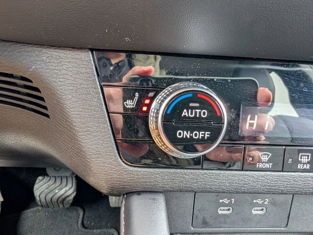 Used 2025 Mitsubishi Outlander SE image 22