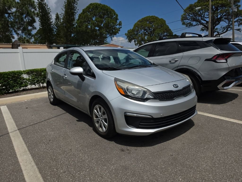 Used 2017 Kia Rio LX FWD image 2