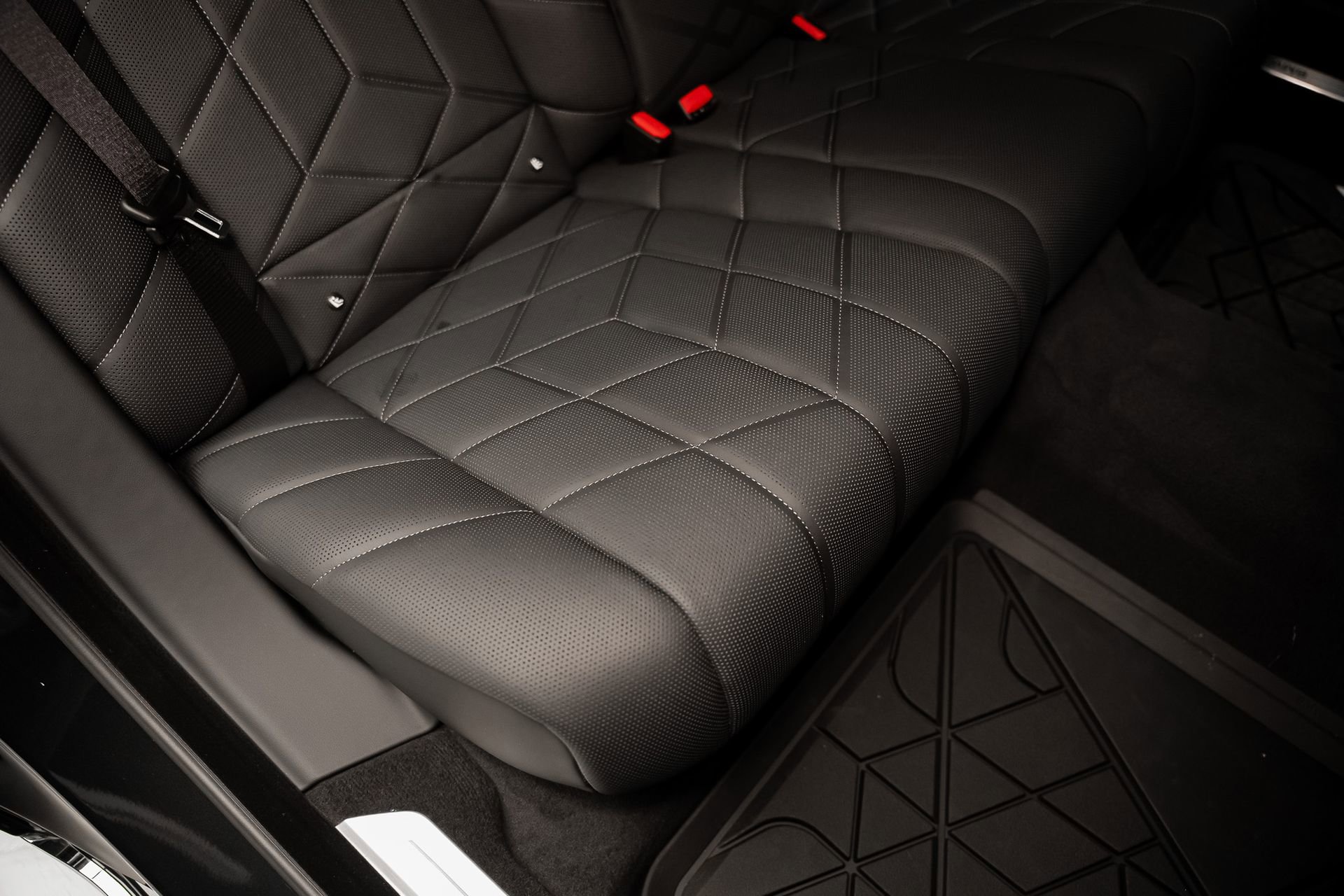 Used 2024 BMW i7 xDrive60 w/ Executive Package image 66