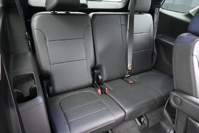 Used 2020 Chevrolet Traverse LT w/ LT Premium Package AWD/4WD image 18