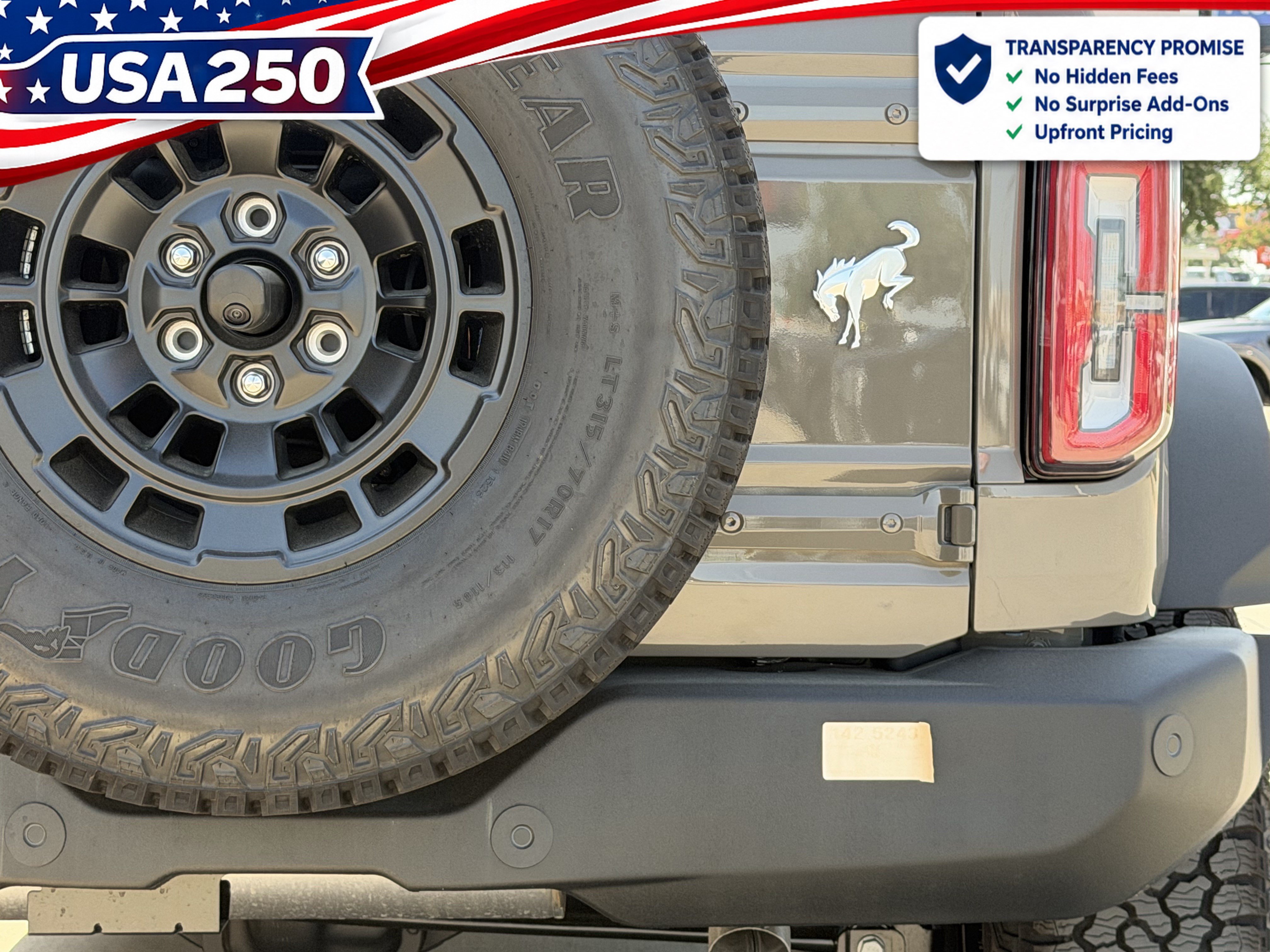 New 2026 Ford Bronco Outer Banks w/ Sasquatch Package AWD/4WD image 6