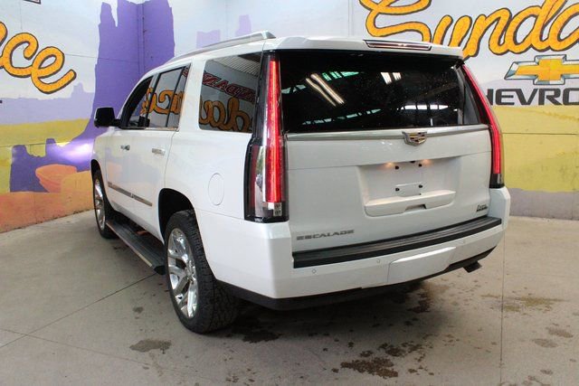 Used 2016 Cadillac Escalade Platinum image 6