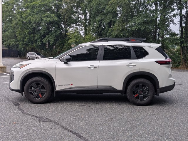 Used 2026 Nissan Rogue SV AWD/4WD image 8