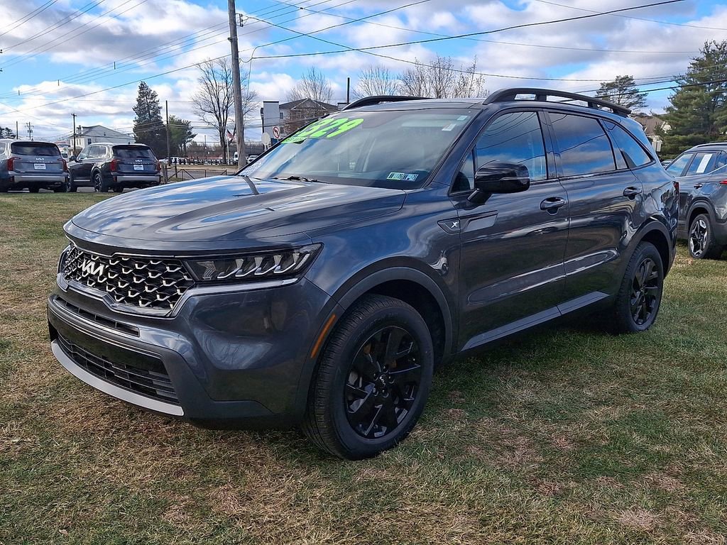 Certified 2022 Kia Sorento S w/ Panoramic Sunroof Package image 3