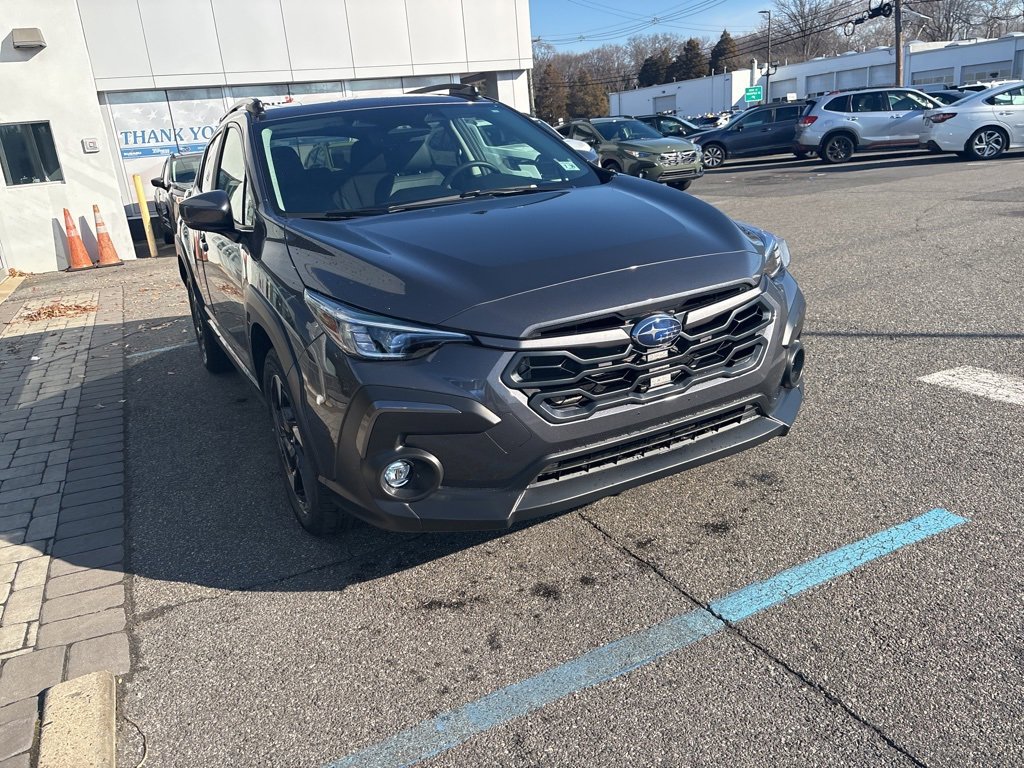 Used 2025 Subaru Crosstrek 2.5i Limited w/ Crosstrek Mirror Package image 3