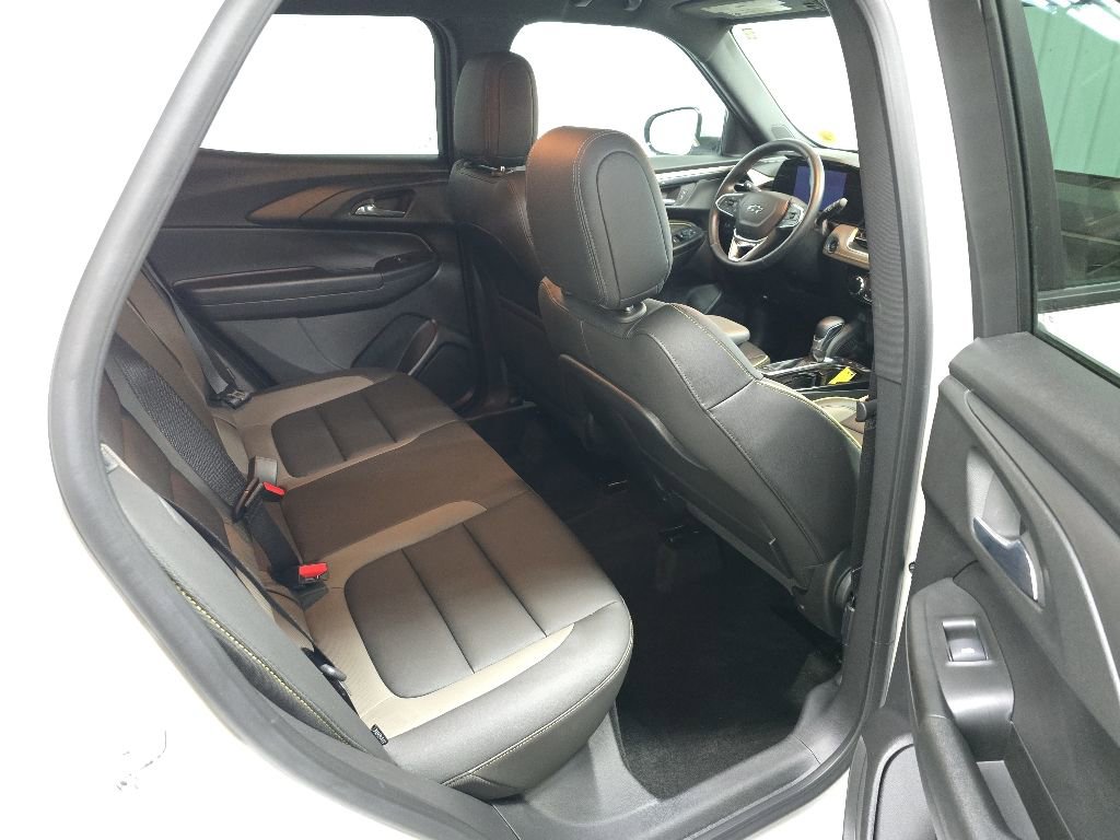 Used 2024 Chevrolet TrailBlazer ACTIV AWD/4WD image 17