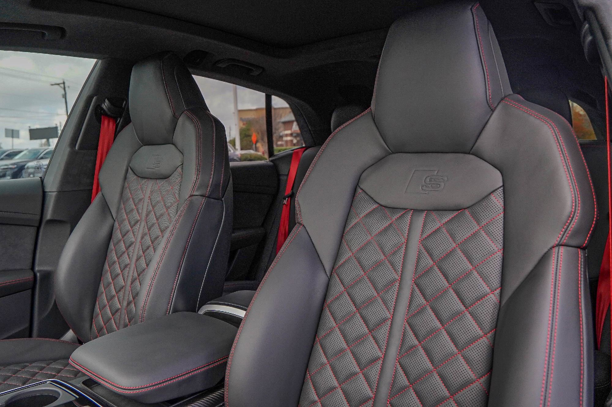 New 2026 Audi SQ8 Prestige image 9