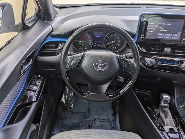 Used 2019 Toyota C-HR XLE FWD image 16