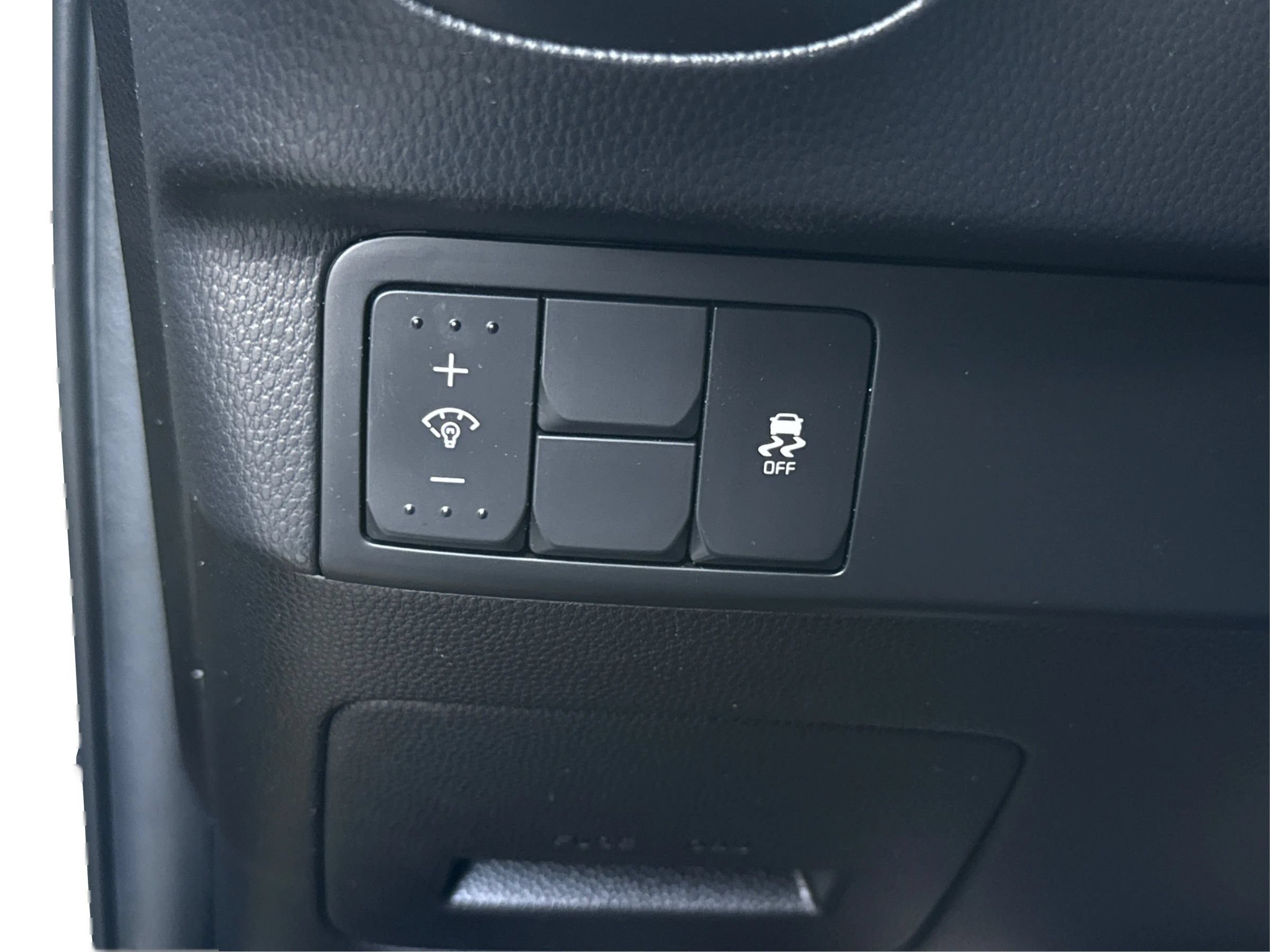 Used 2014 Kia Soul + FWD image 19