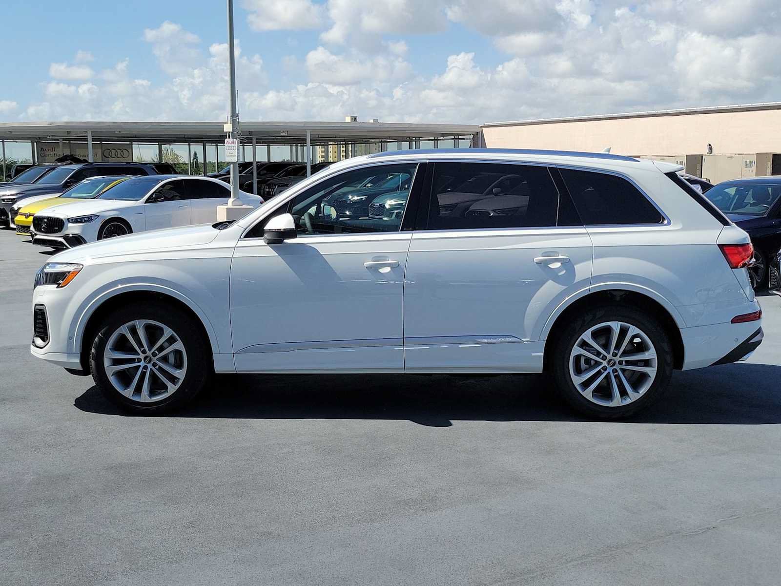 New 2026 Audi Q7 2.0T Premium Plus AWD/4WD image 3