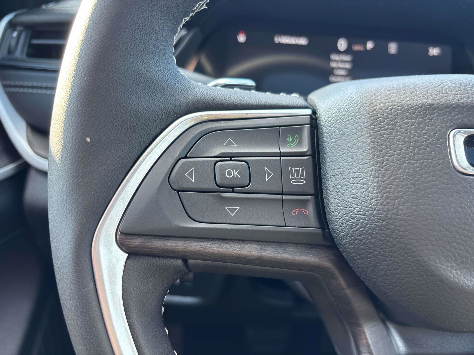 New 2026 Jeep Grand Cherokee Altitude AWD/4WD image 16