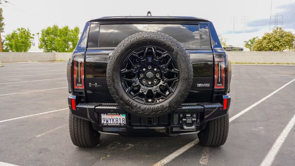 Used 2026 GMC Hummer EV SUV w/ LPO, Dark Essentials Package AWD/4WD image 10