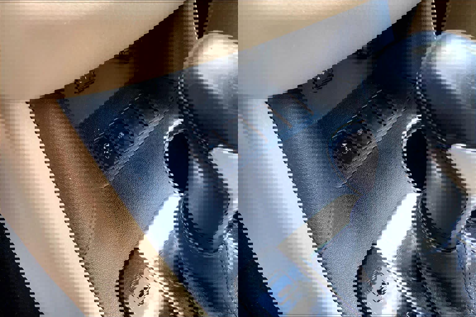 Used 2015 Toyota Highlander LE image 34