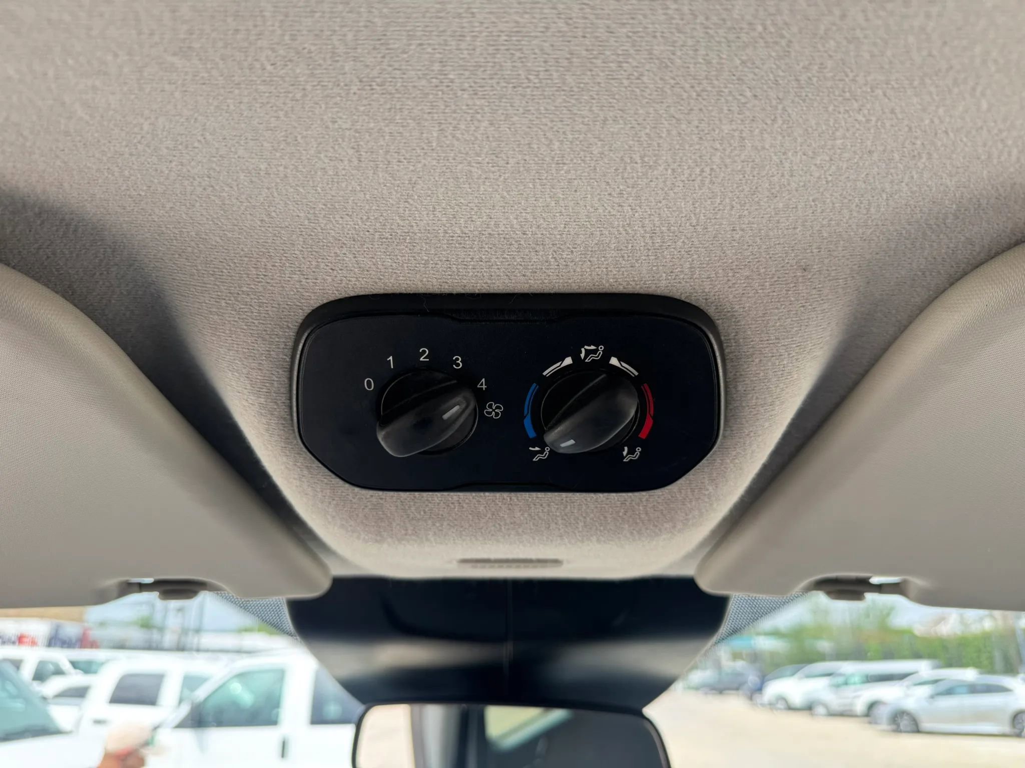 Used 2018 Ford Transit 350 XL RWD image 38