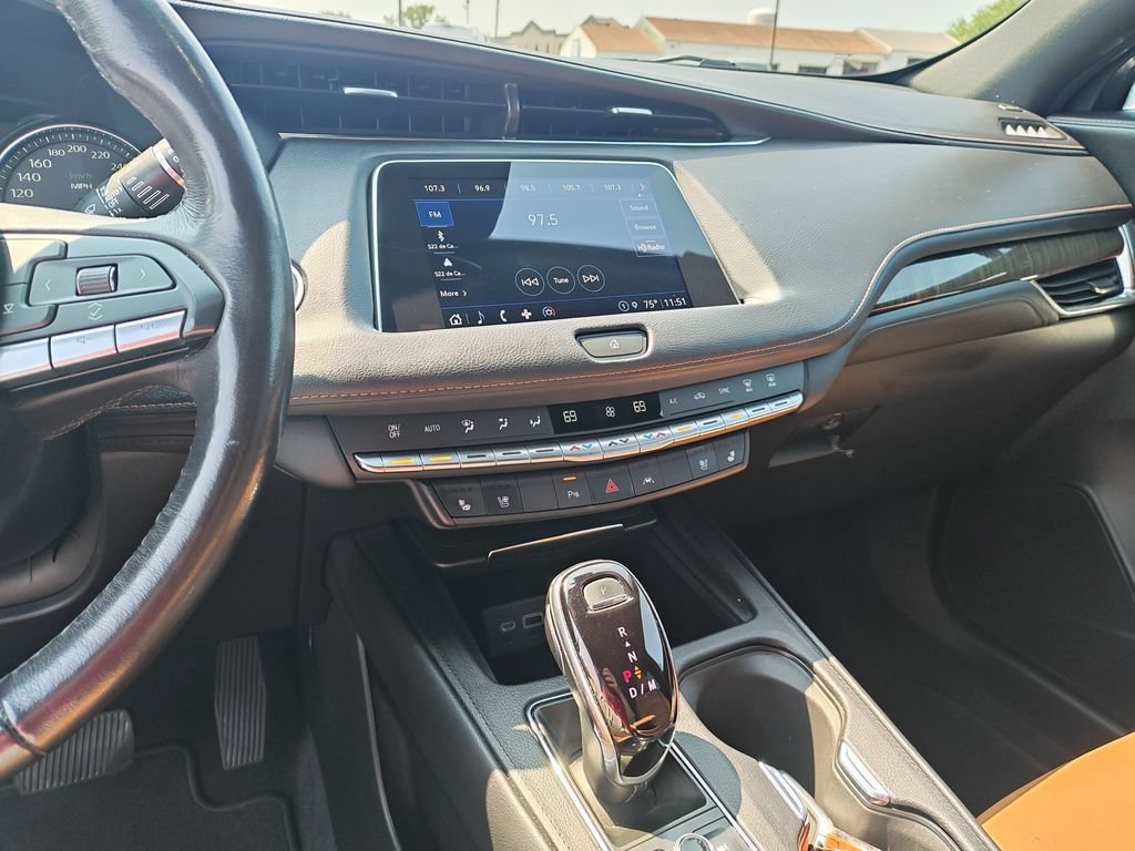 Used 2023 Cadillac XT4 Premium Luxury AWD/4WD image 20