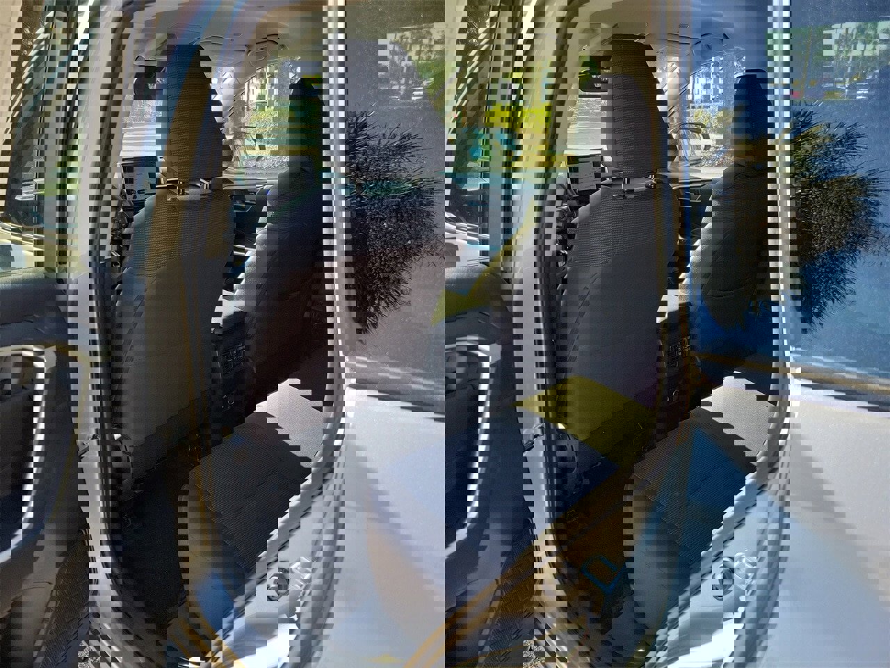 Used 2025 Toyota RAV4 LE image 9