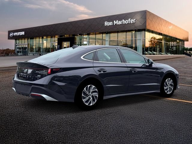 New 2026 Hyundai Sonata Blue FWD image 8
