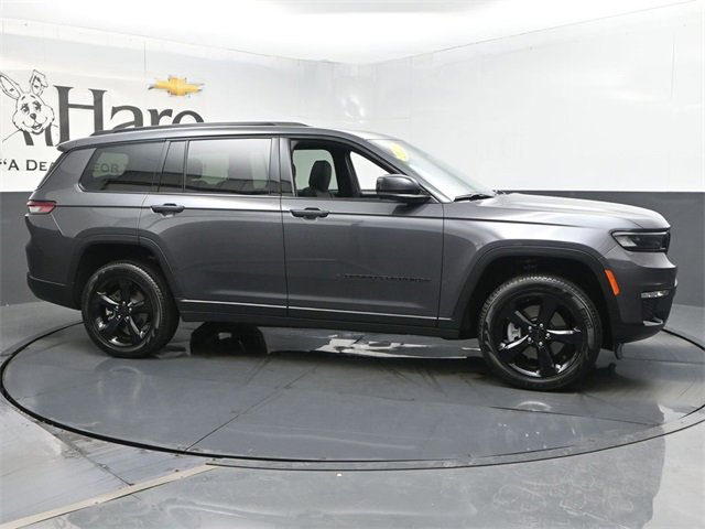 Used 2025 Jeep Grand Cherokee L Limited w/ Black Appearance Package image 1